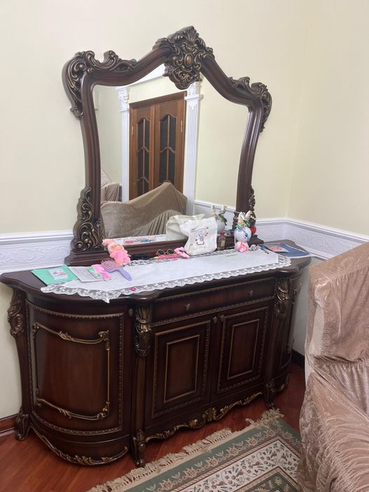 Продам горка Джаконда с комодом.