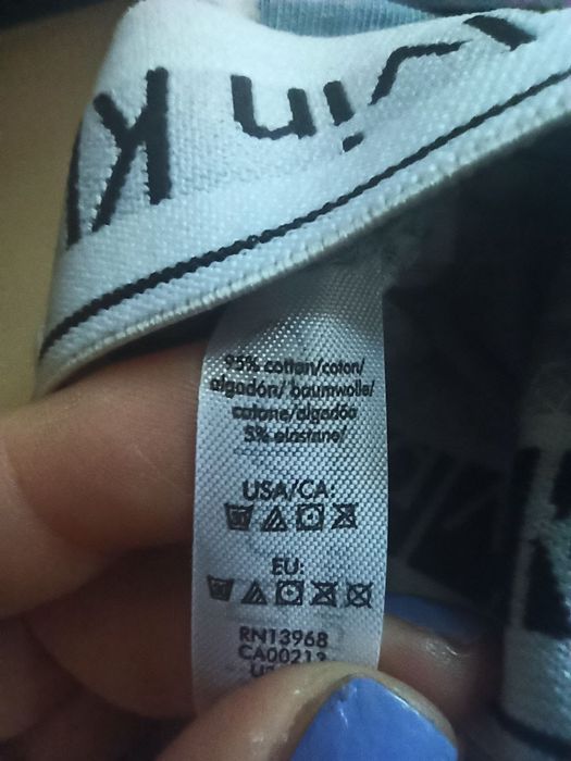 Set Calvin Klein. Chiloți, top, boxer