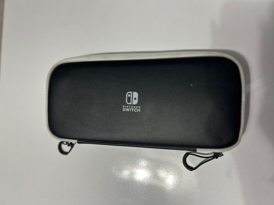 Nintendo switch alb
