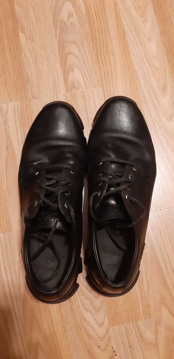Продавам мъжки обувки