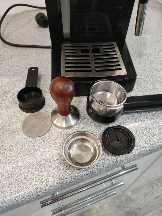 Кофеварка Saeco Poemia