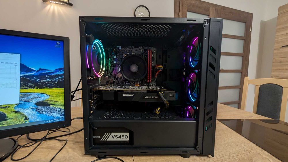 Calculator Gaming 1070 8GB, R7 2700x, Windows 11 PRO preinstalat