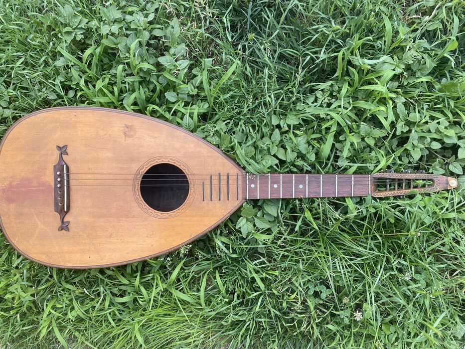 D’Orso lute. D’Orso lute.