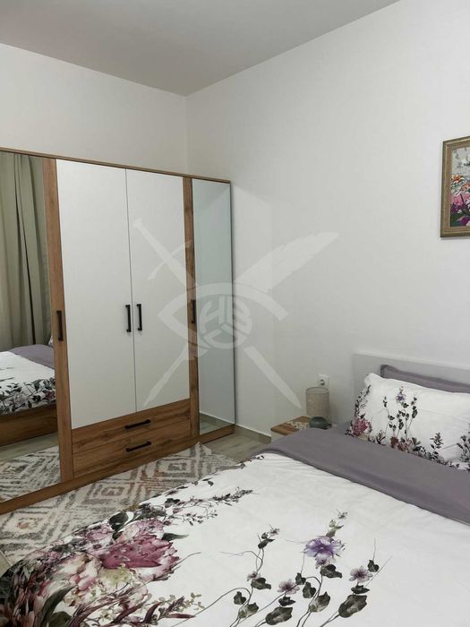 Продава се Двустаен апартамент в София, Хладилника - 63 кв.м за 1109 €/кв.м - Снимка #2