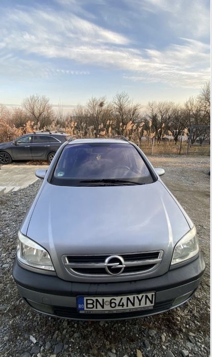 7 locuri. Manuala. Diesel. Motor 2.2  ! Preț:1.000 euro
