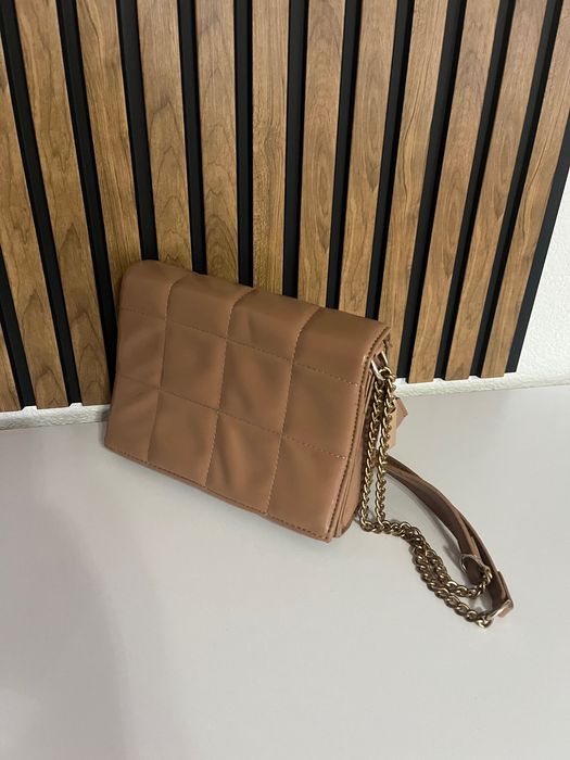 Дамски чанти много запазени някои са купувани от Тенденс!Всяка по 10лв