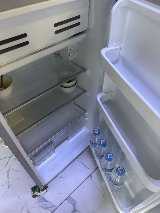 Продам холодильник самовывоз 40000 тг