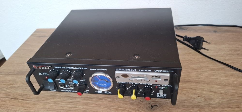Amplificator 2x 40 w