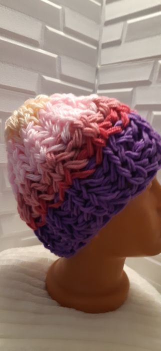 Ръчно изплетени шапки