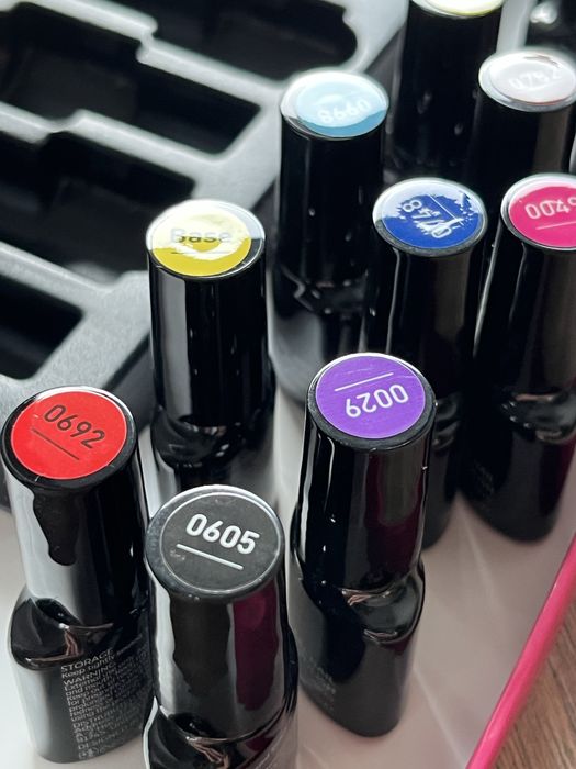 Set oja semipermanenta 14 oje semipermanente cu lampa UV