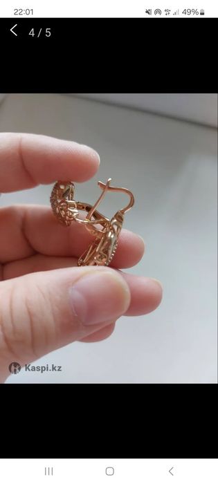 Продам золота серги кольцо