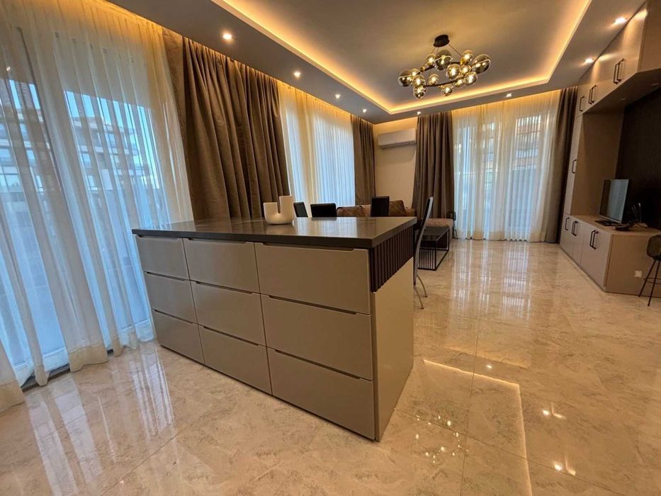 Дава се под наем Тристаен апартамент в Пловдив, Христо Смирненски - 96 кв.м за 800 € - Снимка #2