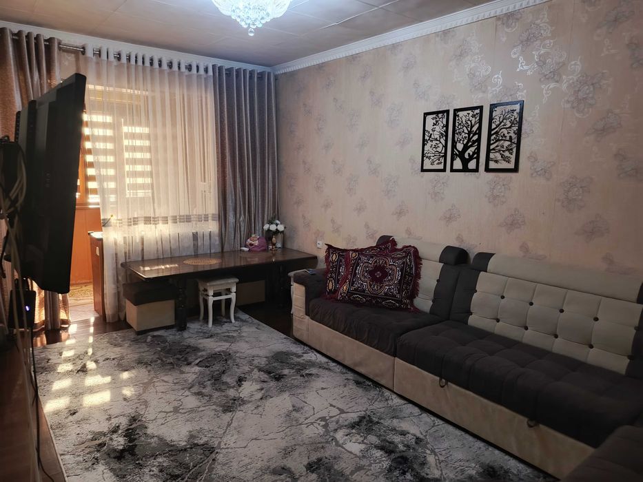 СРОЧНО!!!Продаётся 2-х комнатная квартира переделанная в 3-х