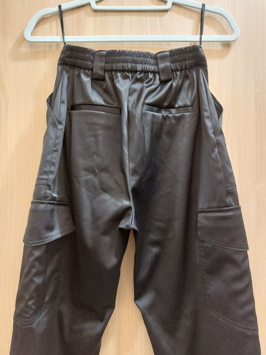 Дамски черен карго панталон