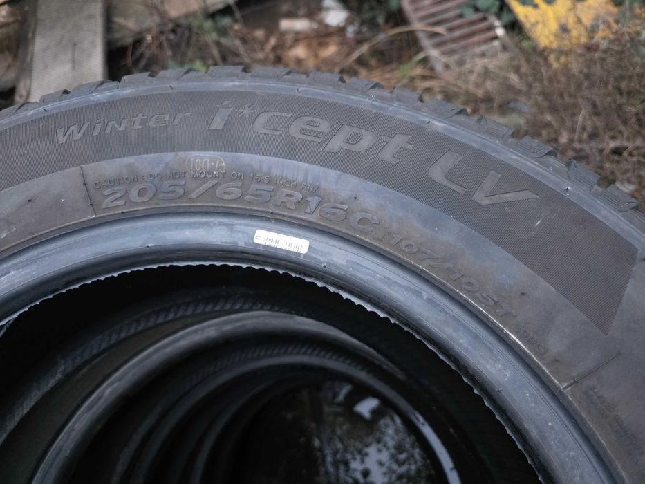 4бр Зимни гуми за бус 205 65 16 С - Hankook