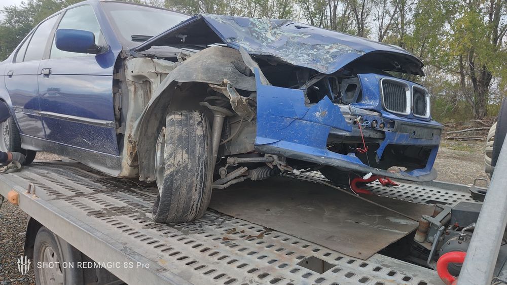 BMW E36 продам аварийная
