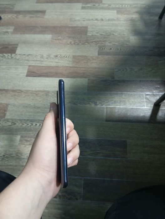 Redmi note 10s Срочно телефон в хорошем рабочем состояние.