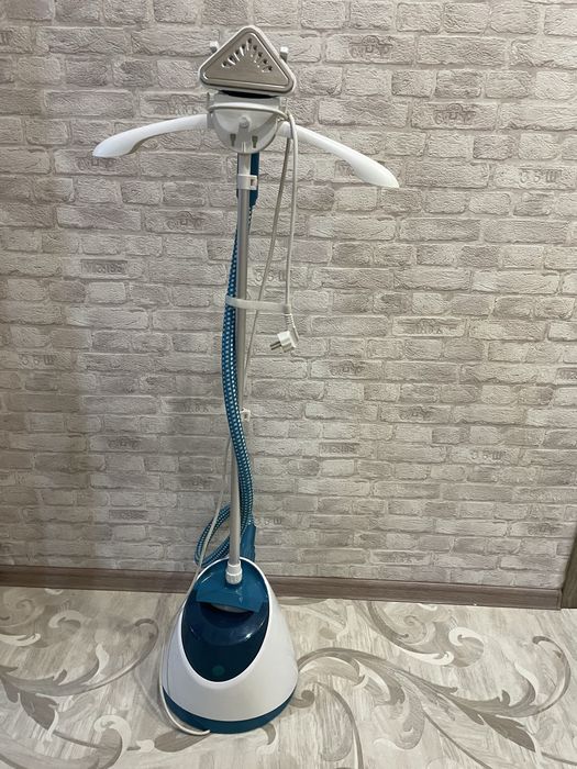 Отпариватель для одежды Tefal