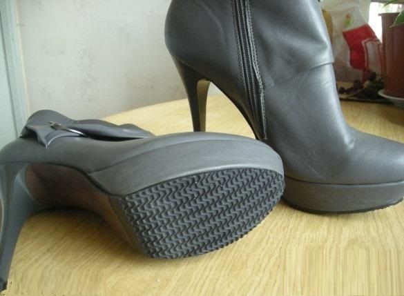 Боти естествена кожа без ток, боти на ток- сиви и бежаво с кафяво