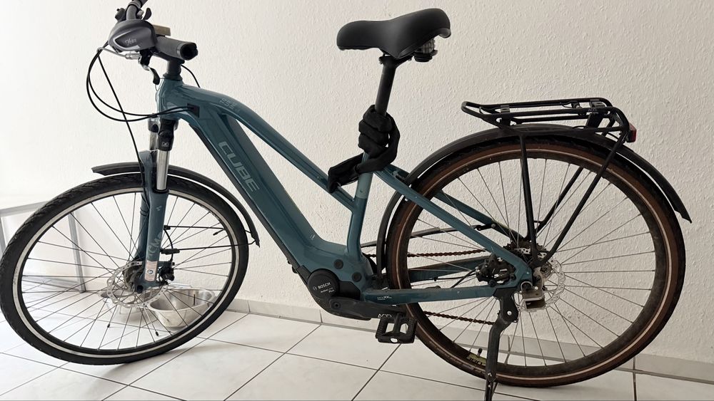 E-Bike MBT Cube electrică