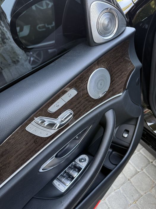 Mercedes-Benz W213 E300
