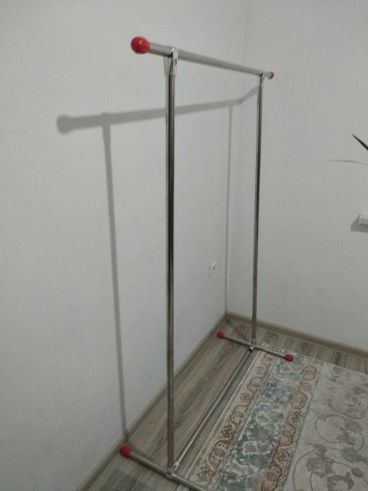 Вешалка для одежды.