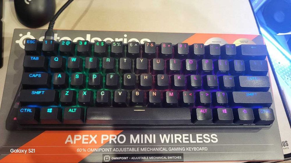 Steelseries Apex Pro Mini Wireless 2023