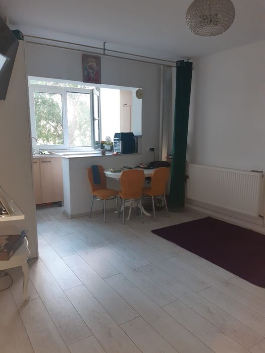 Apartament de închiriat