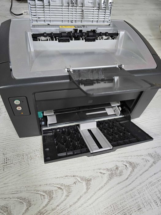 принтер лазерен Lexmark E120