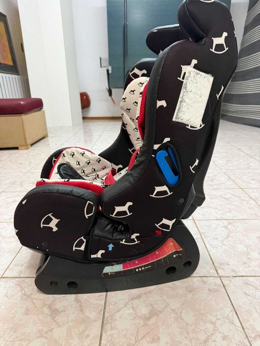 Столче за кола Круз с кончета Chipolino