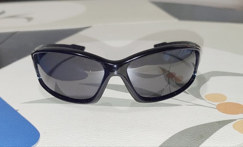 Нови мъжки  слънчеви очила Goggle ,черен гланц ,черни лещи 40  лв