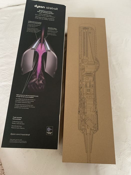 Dyson Airstrait Nou