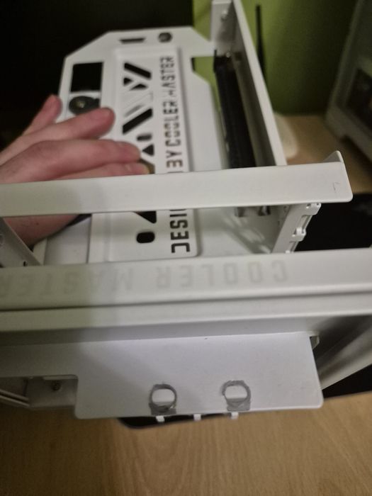 Стойка за вертикален монтаж Cooler Master v3