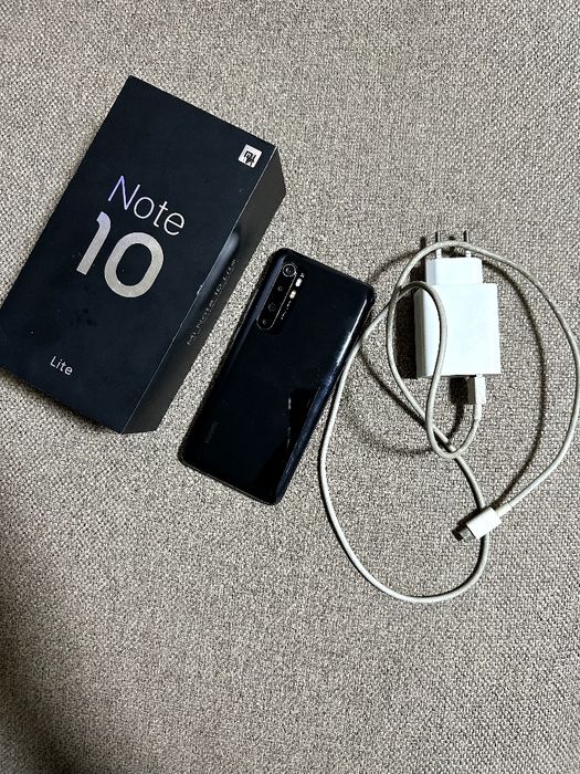 Mi note 10 lite 6/64 в хорошем состоянии