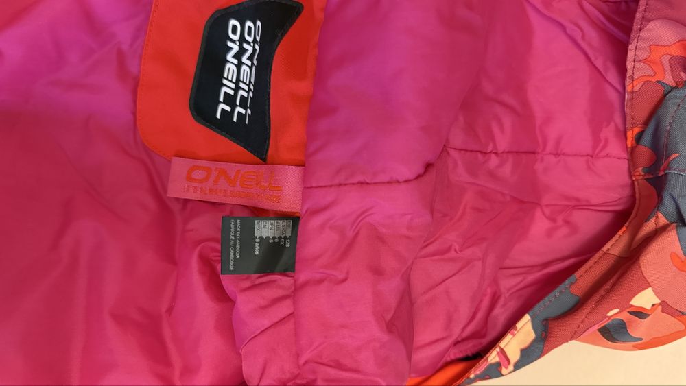 Vand haine ski marca Oneil  pentru fetita 8 ani marime 128