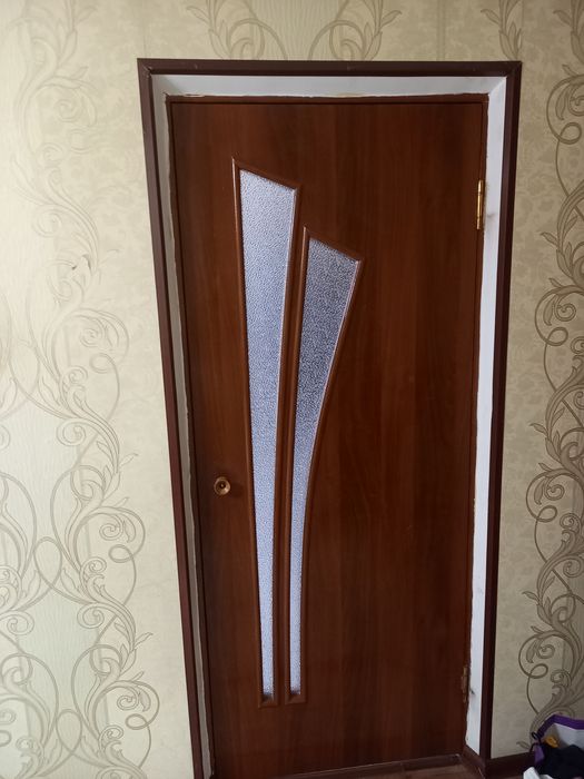 Комнатная дверь Срочно продам