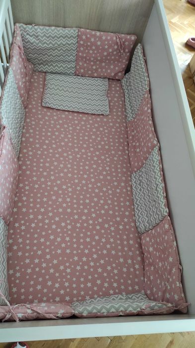 Дървена кошара с матрак и спален комплект