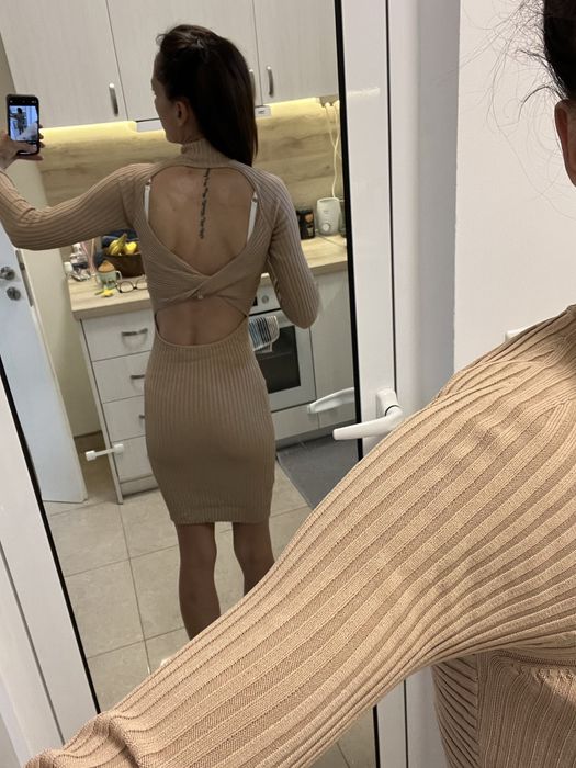 Рокля от плетиво Guess