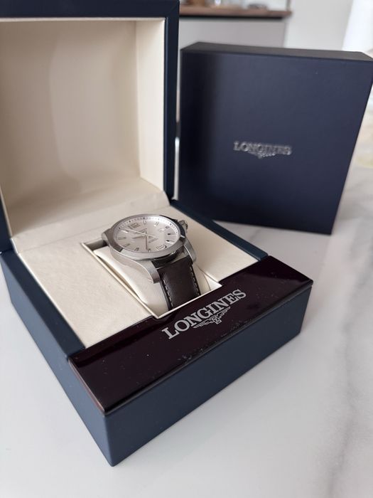 Часы Longines Conquest