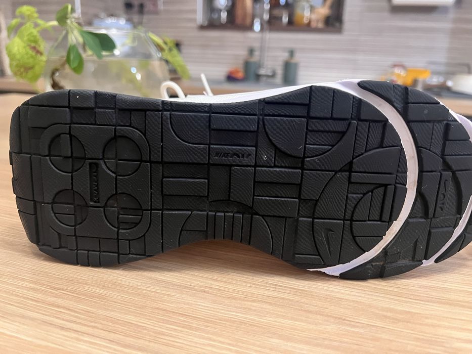 Маратонки Nike Air Max INTRLK Lite 38  нови