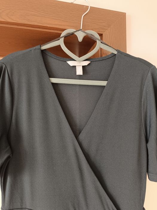 Елегантна рокля за бременни и кърмачки