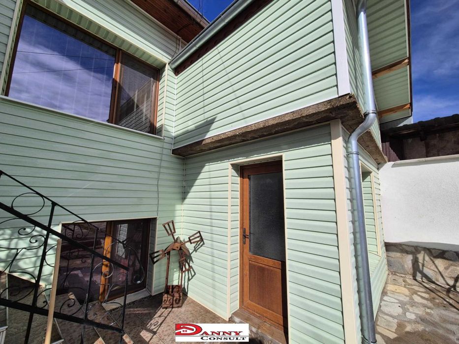 Продава се Къща в Велико Търново, Акация - 166 кв.м за 843 €/кв.м - Снимка #1