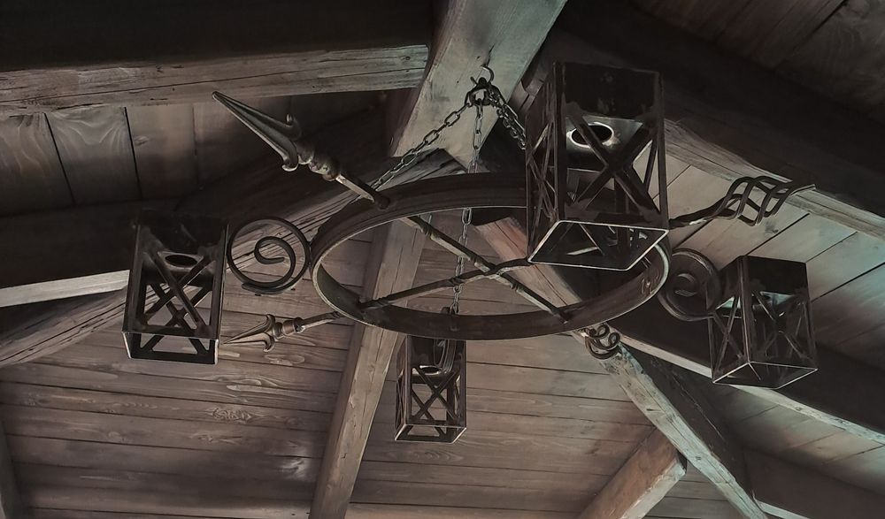 Candelabru din fier forjat prelucrat manual