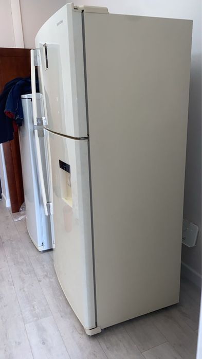 Продам холодильник samsung