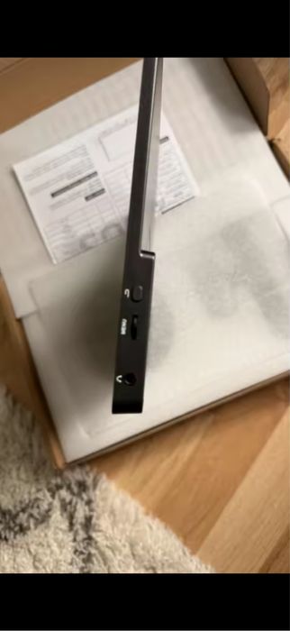 Портативен монитор 14 инча 2k