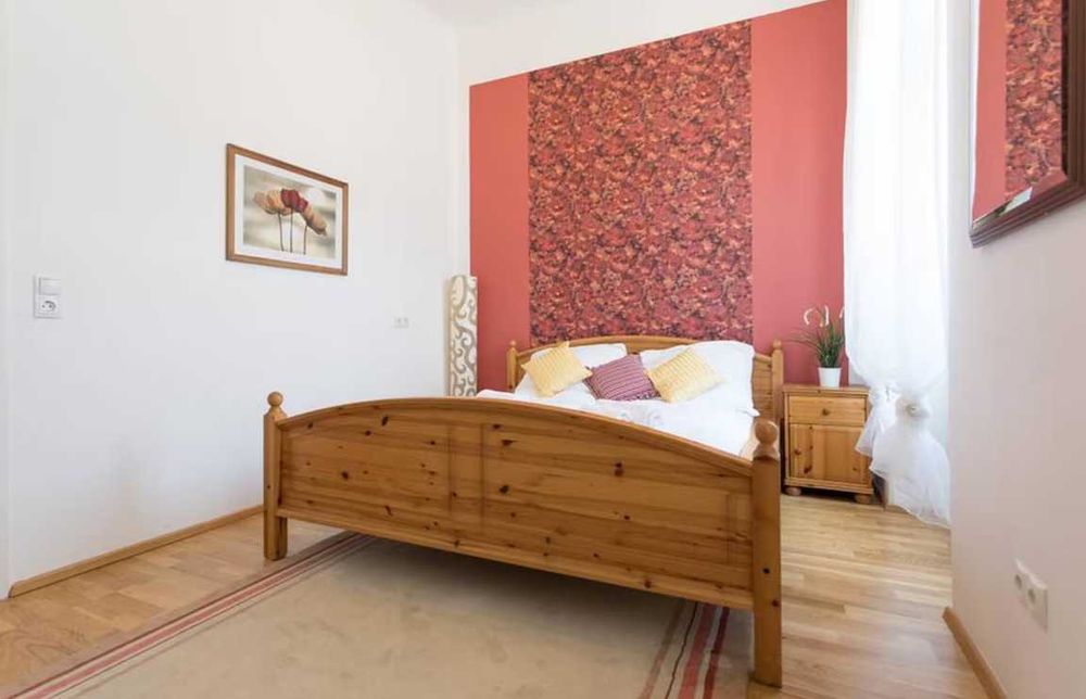 Дава се под наем Тристаен апартамент в Пловдив, Център - 90 кв.м за 331.5 € - Снимка #3