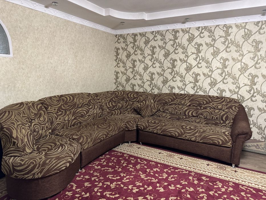 Г образный диван