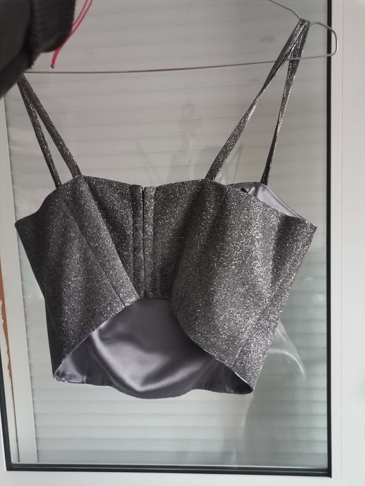 Сребърен брокатен топ