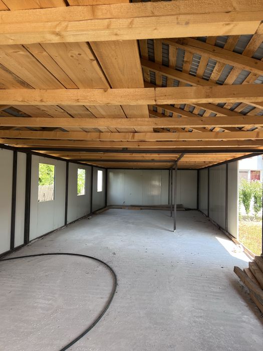 Vand casa in Geamana lstrada principala la 3km de oras
