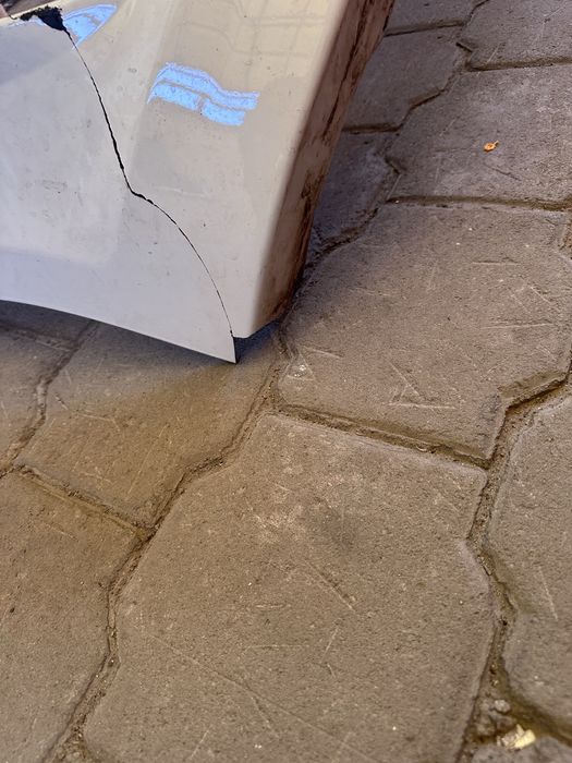 Передний бампер на Huyndai Accent 2015 г